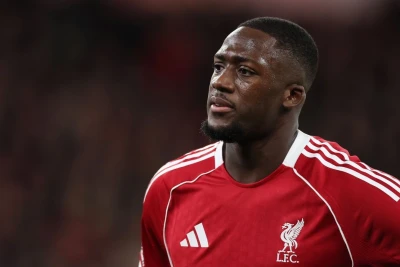 Konate "Liverpul"la yeni müqaviləyə yaxındır