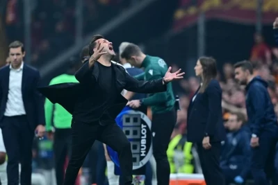 "Qalatasaray"da Günay Güvençlə Okan Buruk arasında mübahisə yaşanıb