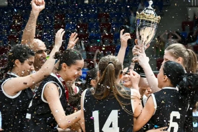 „Neftçi“ qızlar arasında U-15 basketbol çempionu oldu