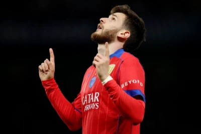 Xviça Kvaratsxeliya Çempionlar Liqasında iki rəqəmli qol sayına çatan ilk gürcü futbolçu oldu