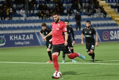 İsnik Alimi Azərbaycan Premyer Liqasının klub təklifləri ilə vətənə qayıda bilər
