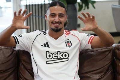 "Beşiktaş" müdafiəçisi ilə yollarını ayıracaq
