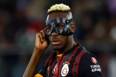 Viktor Osimhen əməliyyat keçirdi