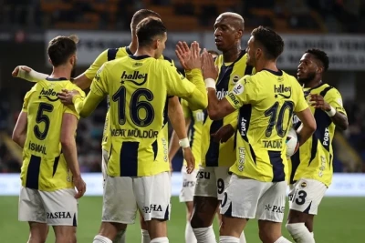 Super Liqa: "Fənər" darmadağını etdi