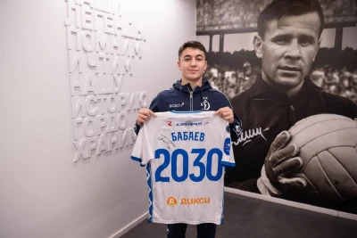 “Dinamo Moskva” Ülvi Babayevlə müqaviləni uzadıb