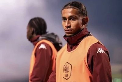 "Metz" klubunun futbolçusu Tairis Dos Santos İsveçrədəki yanğında xəsarət aldı