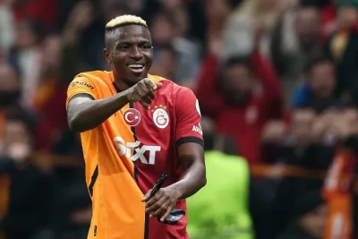 "Qalatasaray" və "Napoli" Osimhen transferində razılığa gələ bilmir