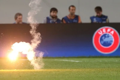 "Napoli" azarkeşləri Eyndhovendə həbs edilərək Niderlanddan qovulub