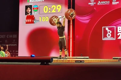 İsa Rüstəmov Avropa çempionatında gümüş medal qazanıb, lakin toplamda dördüncü olub
