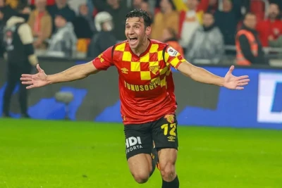 Türkiyəli futbolçu İsmail Köybaşının karyerası başa çatdı