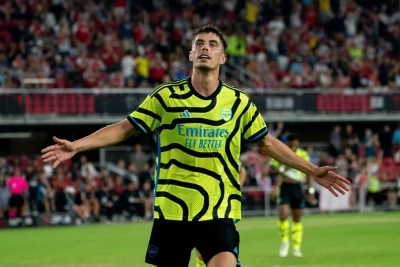 "Arsenal"ın hücumçusu mövsümü erkən başa vurub