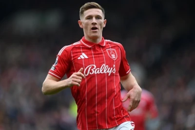 "Mançester Yunayted" Elliot Andersonla maraqlanır, "Nottingem Forest" transfer üçün qiymət tələb edir