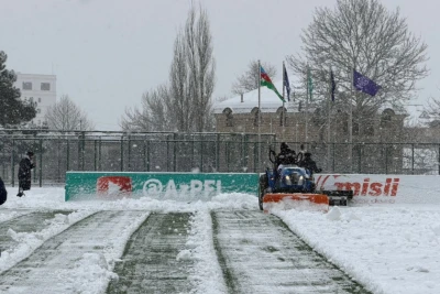 "Şamaxı" - "Qarabağ" oyunu qarın təsirindən təxirə salına bilər: Qurban Qurbanov da qartəmizləmə işlərinə qoşulub