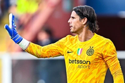 "Qalatasaray" "İnter"lə Yann Sommer və Hakan Çalhanoğlu üçün danışıqlara başlayıb