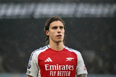 "Yuventus" "Arsenal"ın müdafiəçisi Kalafiorini transfer etmək istəyir