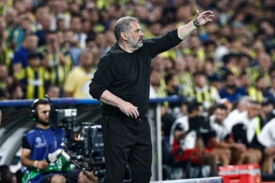 "Fənərbaxça" iki baş məşqçinin təklifini rədd etməsi ilə qarşılaşdı