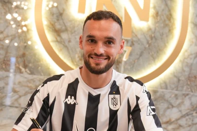 Neftçi 25 yaşlı xorvatiyalı müdafiəçi Viçko Şeveli 3 illik müqavilə ilə transfer etdi