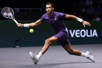 Oje-Alyassim Sinnerə qarşı "Paris Masters" finalı haqqında: "O, kağız üzərində favoritdir"