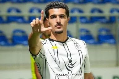 "Neftçi" legioneri Kurçi: "Bu penaltidirsə, mən futbolla vidalaşaram!"
