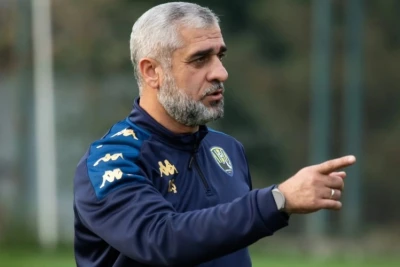 Adil Şükürov "Səbail"in baş məşqçisi təyin edildi - RƏSMİ