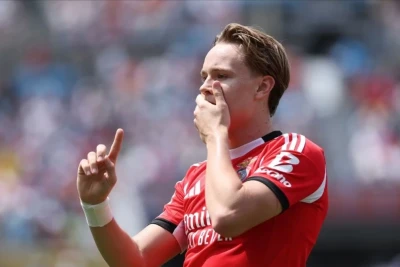 Arsenal Andreas Şelderupa maraqlanır