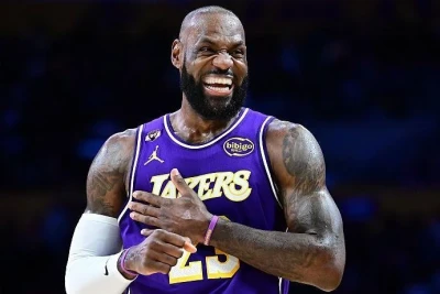 Lebron Ceyms „Filadelfiya 76ers”ə qoşuldu