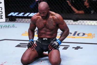 Halil Rountri Bakıdakı UFC Gecəsinin Əsas Döyüşündə Qalib Gəlib