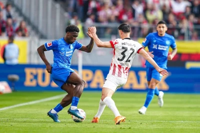 "Frayburq" və "Bayer" arasında 3:3 hesablı məhsuldar heç-heçə