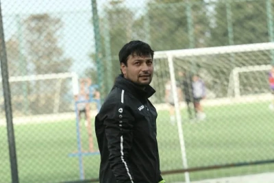 Seymur Bəydəmirov: Azərbaycanda qapıçı məşqçiləri çatışmır, yerli qolkiperlərə şans verilməlidir