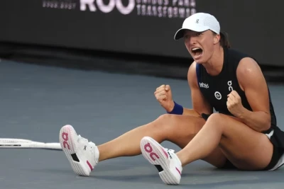 İqa Şviontek və Koko Qoff şəxsi məkanın məhdudluğundan şikayət etdilər