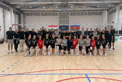 Azərbaycan qadın voleybol millisi Macarıstanda təlim-məşq toplanışını başa vurub, Sloveniyaya yola düşüb