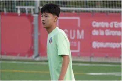 Kərim Mendikanov "Barselona" tarixində ilk qazax futbolçu oldu