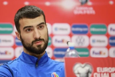 Mahir Emreli "Kayzerslautern"in heyətində "Roma"ya qarşı oynayacaq