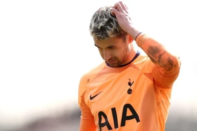 "Tottenhem"in keçmiş qapıçısı Alfi Uaytmen 27 yaşında karyerasını bitirib fotoqraf oldu