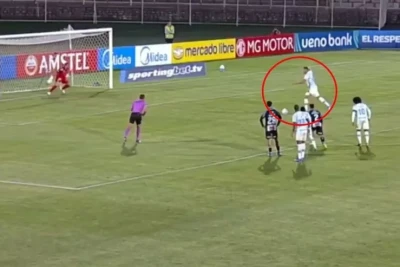 Qalatasarayın keçmiş futbolçusu Karlos Vinisiusun kabus gecəsi: 3 penalti və ləğv edilən qol