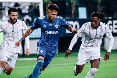 "Qarabağ" "Sabah"ı Azərbaycan çempionluğu münasibətilə təbrik etdi