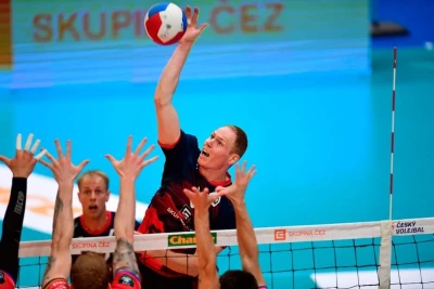 Xilasedici voleybol komandası çexiyalı voleybolçu ilə güclənib
