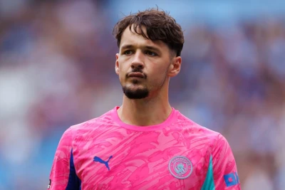 "Aston Villa" "Mançester Siti"nin qapıçısı Ceyms Trafforda maraqlıdır