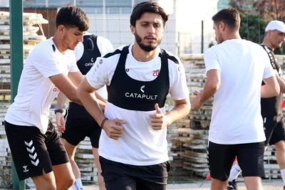 "Araz-Naxçıvan" - "İmişli" matçında hesabi 2:2 olub