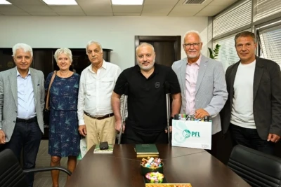 Bernd Ştange Azərbaycan Peşəkar Futbol Liqasının qonağı olub