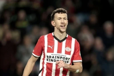 Flik İvan Perişiçin "Barselona"ya transferini istəyir