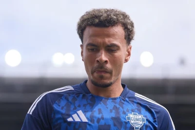 Dele Alli fiziki formasını bərpa etmək üçün "Tottenhem"də məşq edir, karyerasında yeni səhifə açmağa çalışır