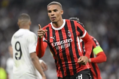 Malik Tiavonun "Milan"dan "Nyukasl"a 40 Milyon Avroluq Transferi Rəsmiləşir