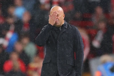 "Kristal Pelas" "Liverpul"u "Enfild"də darmadağın edib